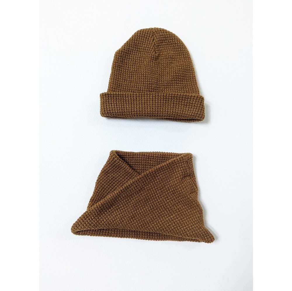 ZARA 2 Piece Embossed Beanie Hat and Tube Scarf Set Boy's Size M